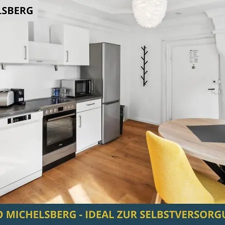 Neu Kapapart15 - 6 Schoene Fewos Mit Einbaukueche, Bad Und Balkon In Der Altstadt Auf Bambergs Insel Exterior photo