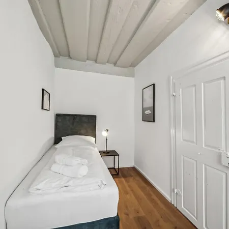 Neu Kapapart15 - 6 Schoene Fewos Mit Einbaukueche, Bad Und Balkon In Der Altstadt Auf Bambergs Insel Exterior photo