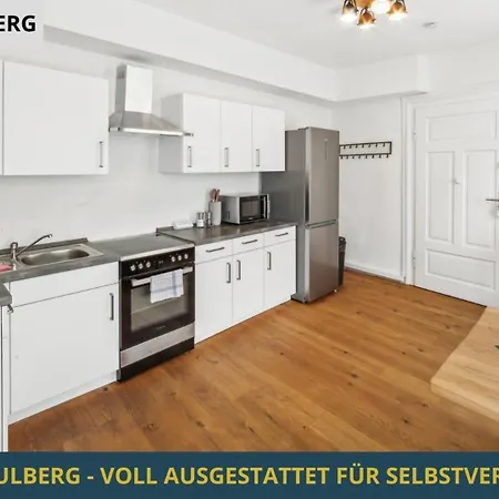Neu Kapapart15 - 6 Schoene Fewos Mit Einbaukueche, Bad Und Balkon In Der Altstadt Auf Bambergs Insel Exterior photo